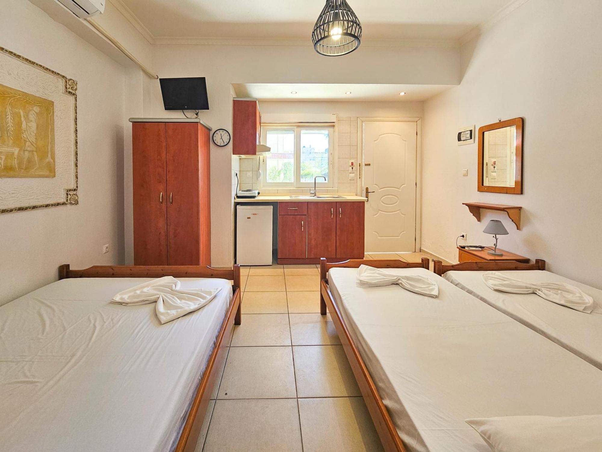Hotel Exarhos Paralía Esterno foto